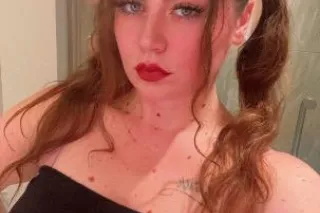 Gorgeous 😘 Bombshell 🥵 Availab... - Image 2