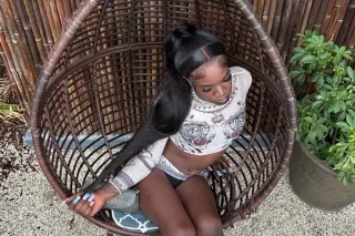 Active and Available baby fetish friendly and very satisfying 😘❤ - Image 4