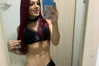 Trans girl looking to have a good time - Image 3